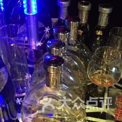 淮海路酒吧團購攻略 集結電話地址價格營業時間，盡享酒類優惠